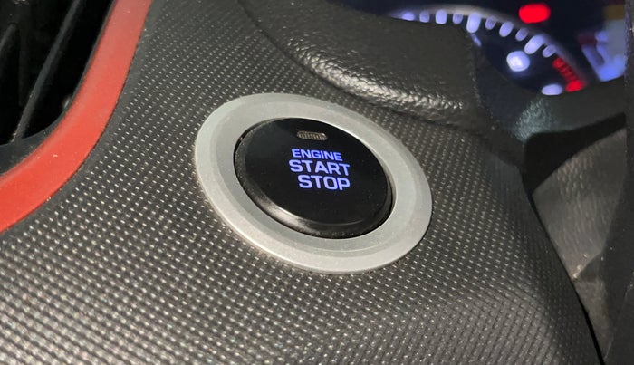 2016 Hyundai Creta SX PLUS 1.6 PETROL SPECIAL EDITION, Petrol, Manual, 60,897 km, Keyless Start/ Stop Button