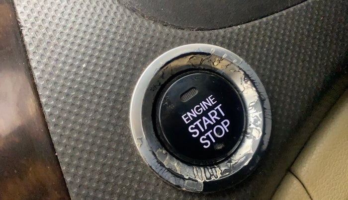 2015 Hyundai Verna FLUIDIC 4S1.6 VTVT SX O, Petrol, Manual, 70,607 km, Keyless Start/ Stop Button