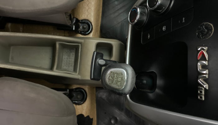 2015 Mahindra Kuv100 K6 5 STR, Petrol, Manual, 65,767 km, Gear Lever