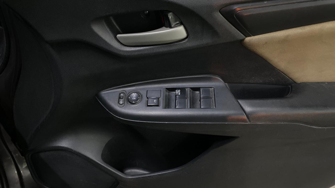 2015 Honda Jazz 1.2L I-VTEC SV, Petrol, Manual, 88,983 km, Driver Side Door Panels Control