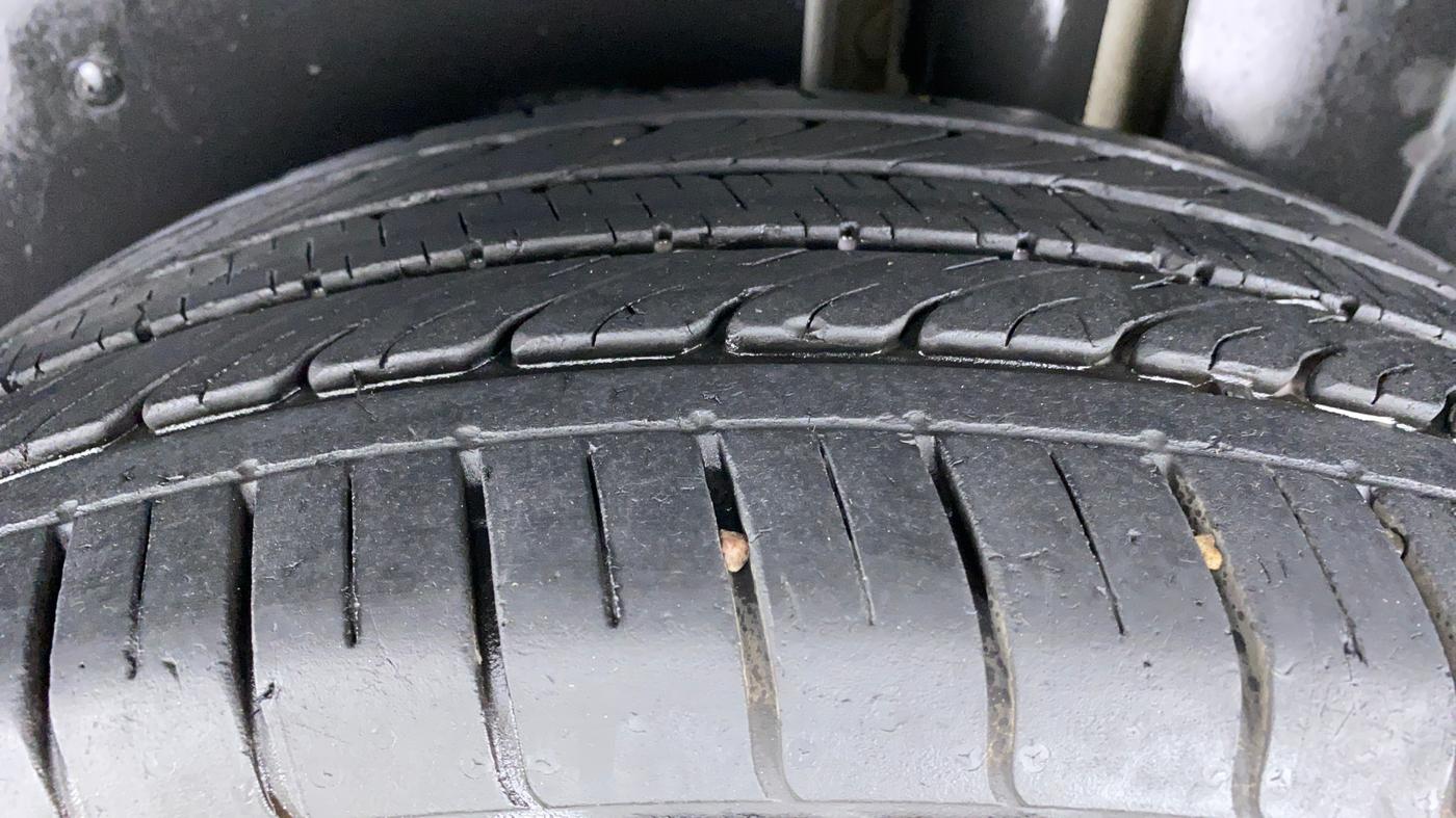 2019 MG HECTOR SHARP DCT PETROL, Petrol, Automatic, 39,762 km, Left Rear Tyre Tread