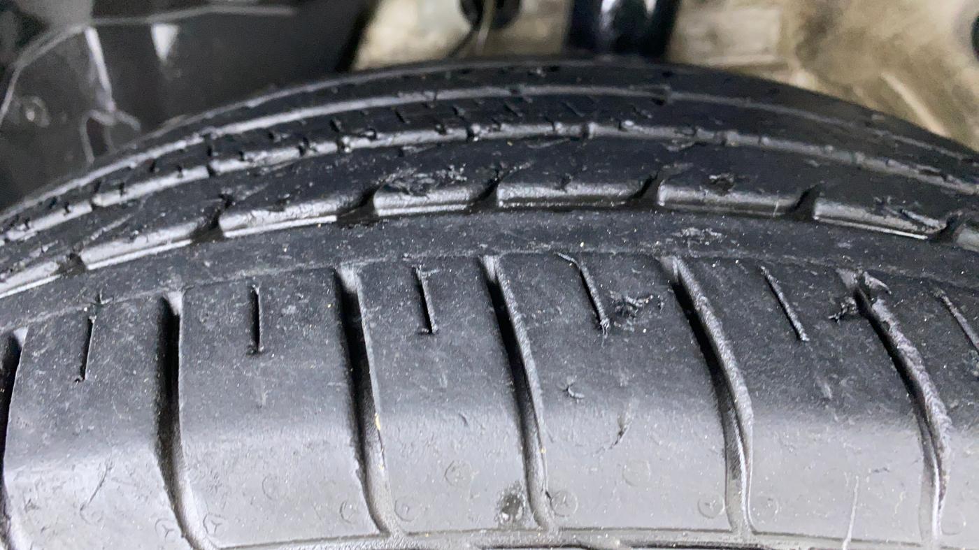 2019 MG HECTOR SHARP DCT PETROL, Petrol, Automatic, 39,762 km, Left Front Tyre Tread