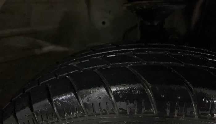 2019 Maruti New Wagon-R LXI CNG (O) 1.0, CNG, Manual, 28,122 km, Right Front Tyre Tread