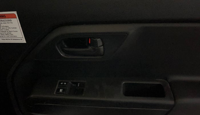 2019 Maruti New Wagon-R LXI CNG (O) 1.0, CNG, Manual, 28,122 km, Driver Side Door Panels Control