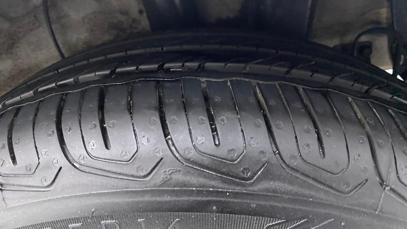 2014 Hyundai Xcent S 1.2, Petrol, Manual, 80,231 km, Left Rear Tyre Tread