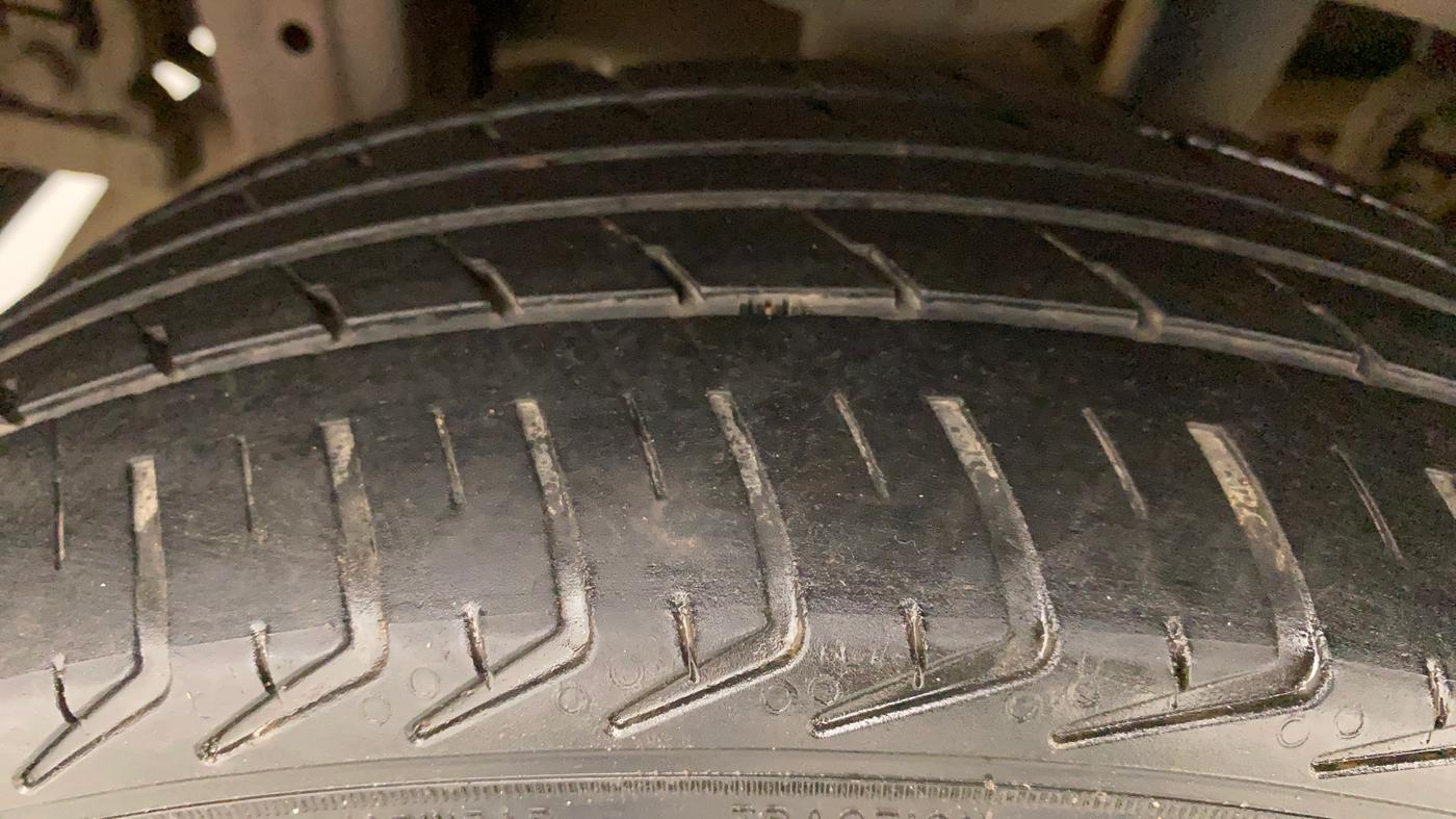 2014 Maruti Alto K10 VXI, Petrol, Manual, 1,22,892 km, Right Rear Tyre Tread