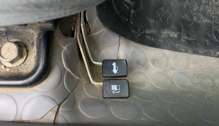 2014 Maruti Alto K10 VXI, Petrol, Manual, 1,22,892 km, Lock system - Boot door not opening through lever