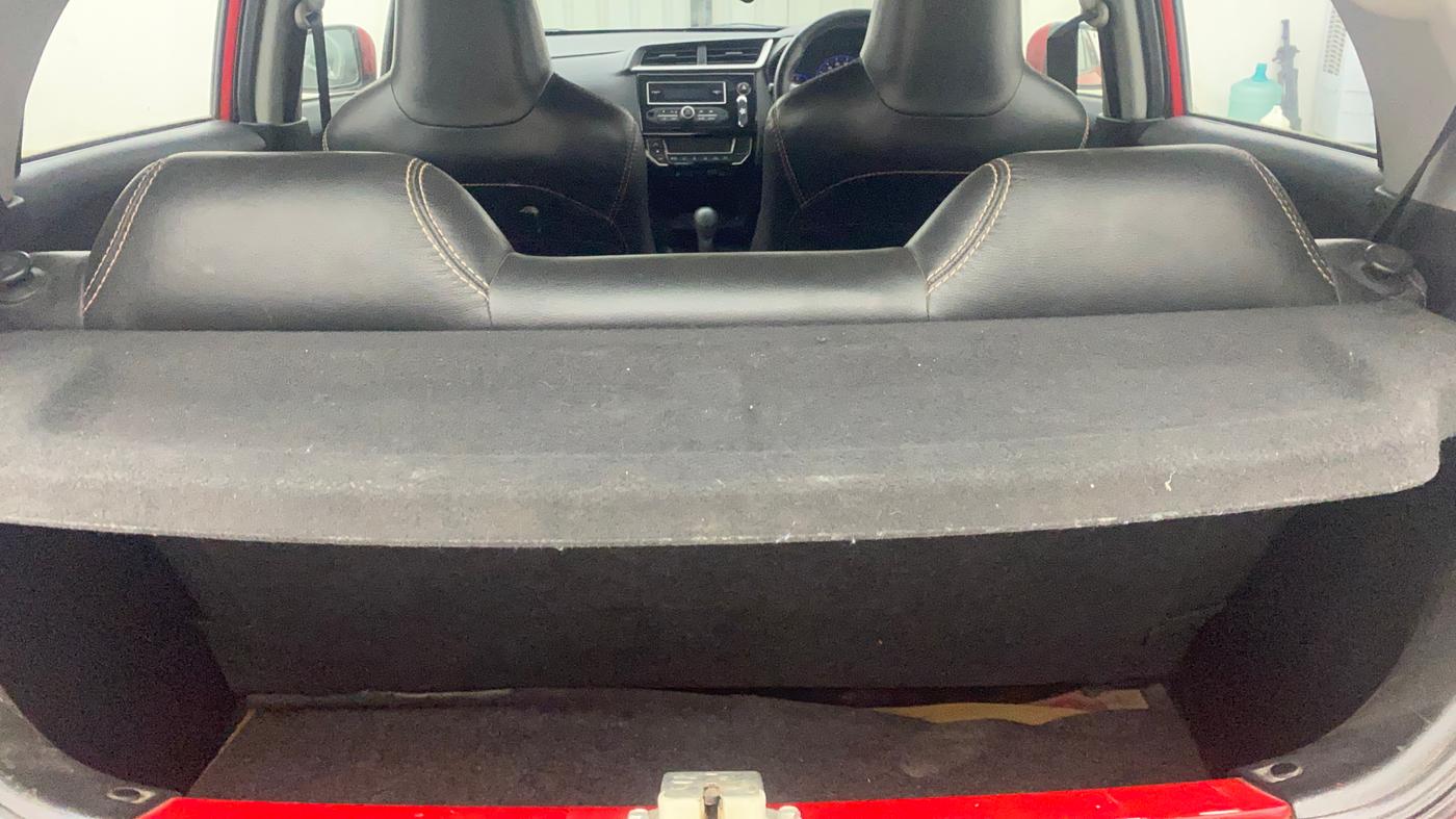 2017 Honda Brio VX AT, Petrol, Automatic, 84,842 km, Boot Inside