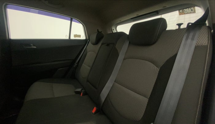 2016 Hyundai Creta S 1.6 PETROL, Petrol, Manual, 92,165 km, Right Side Rear Door Cabin