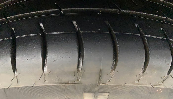 2019 Hyundai VENUE S 1.2, Petrol, Manual, 83,501 km, Right Front Tyre Tread