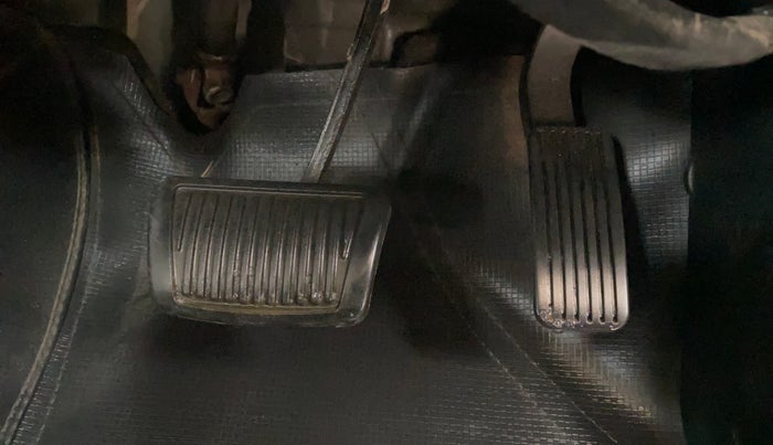 2020 KIA SELTOS HTX IVT 1.5 PETROL, Petrol, Automatic, 81,975 km, Pedals