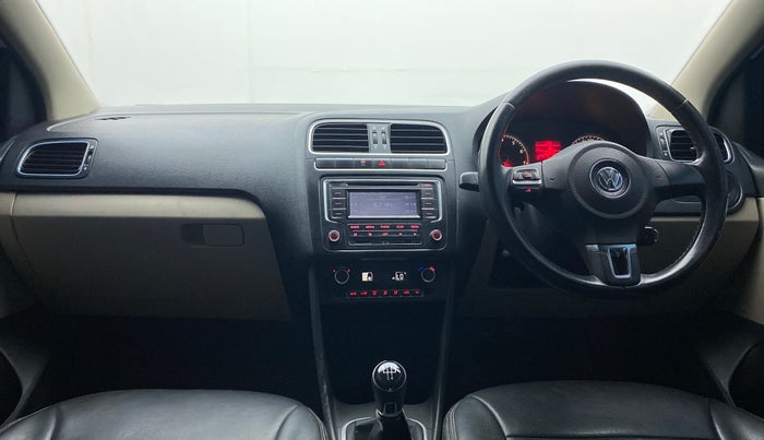 2013 Volkswagen Polo HIGHLINE1.2L, Petrol, Manual, 75,133 km, Dashboard