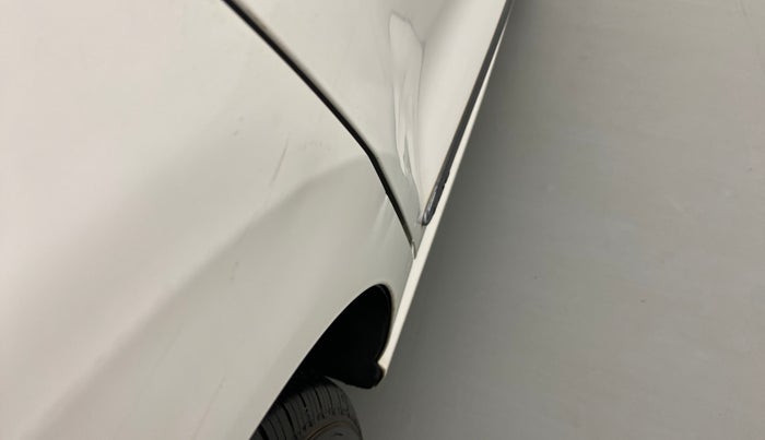 2013 Volkswagen Polo HIGHLINE1.2L, Petrol, Manual, 75,133 km, Right quarter panel - Slightly dented