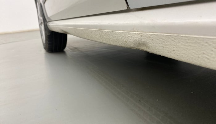 2013 Volkswagen Polo HIGHLINE1.2L, Petrol, Manual, 75,133 km, Left running board - Slightly dented