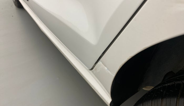 2013 Volkswagen Polo HIGHLINE1.2L, Petrol, Manual, 75,133 km, Left quarter panel - Slightly dented
