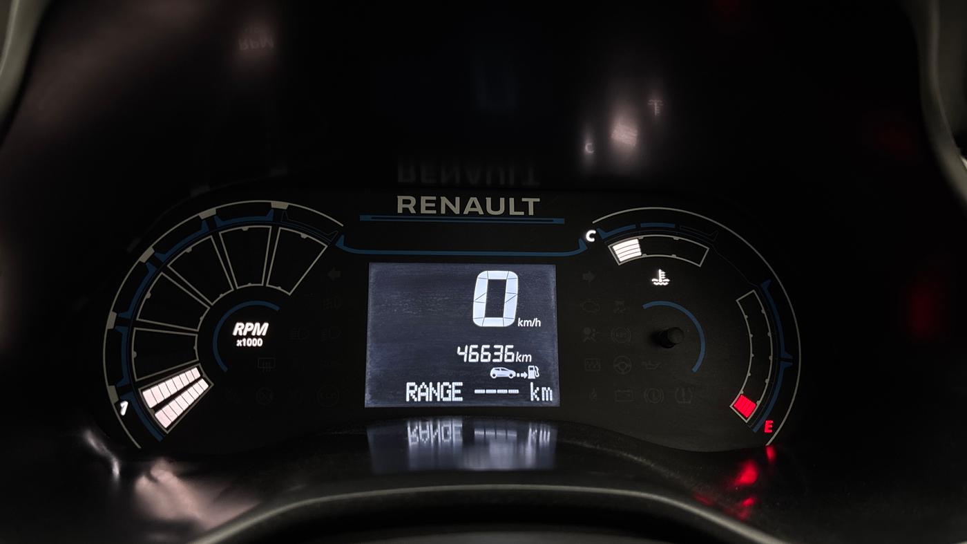 2020 Renault TRIBER RXZ, Petrol, Manual, 46,599 km, Odometer Image