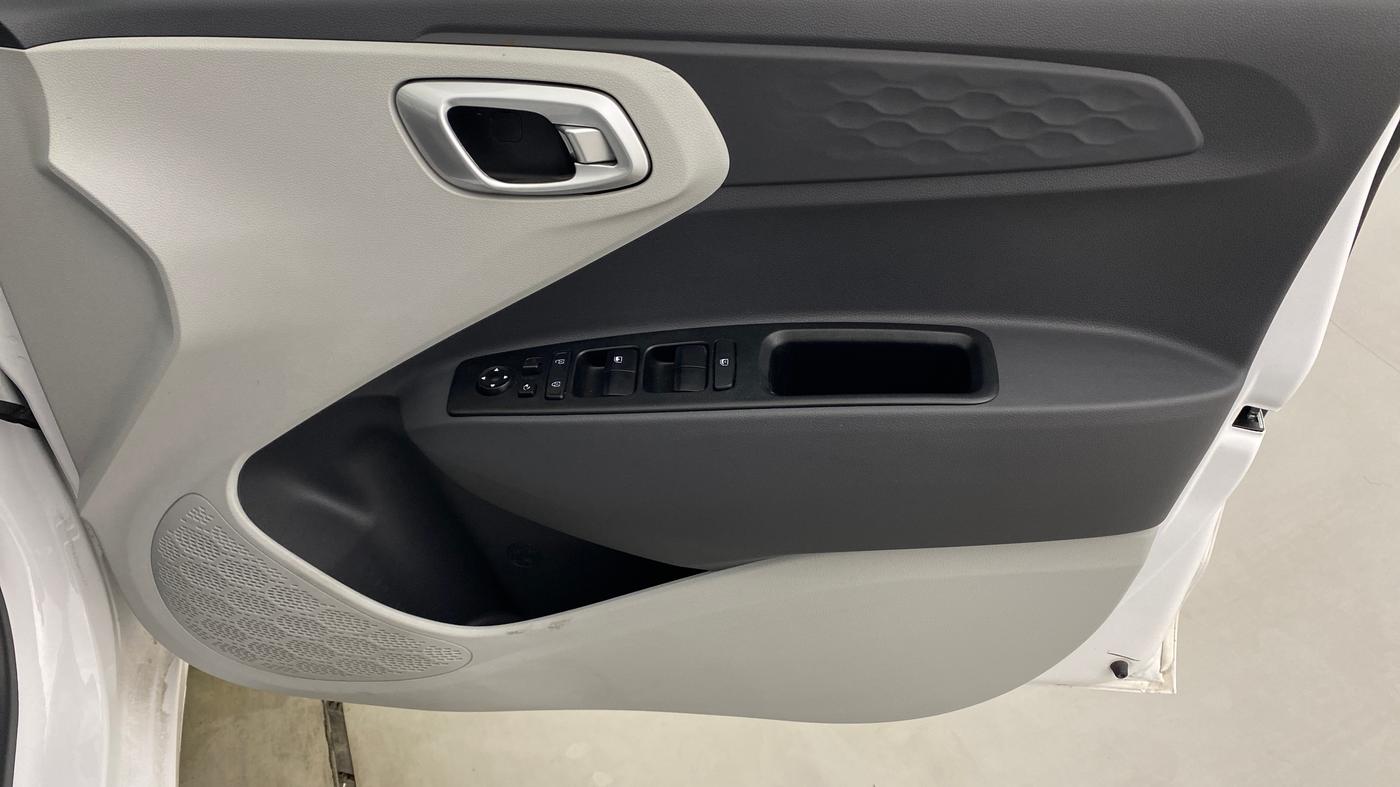 2025 Hyundai GRAND I10 NIOS SPORTZ AMT 1.2 KAPPA VTVT, Petrol, Automatic, 8,510 km, Driver Side Door Panels Control