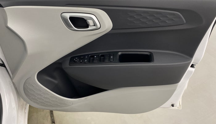 2025 Hyundai GRAND I10 NIOS SPORTZ AMT 1.2 KAPPA VTVT, Petrol, Automatic, 8,510 km, Driver Side Door Panels Control