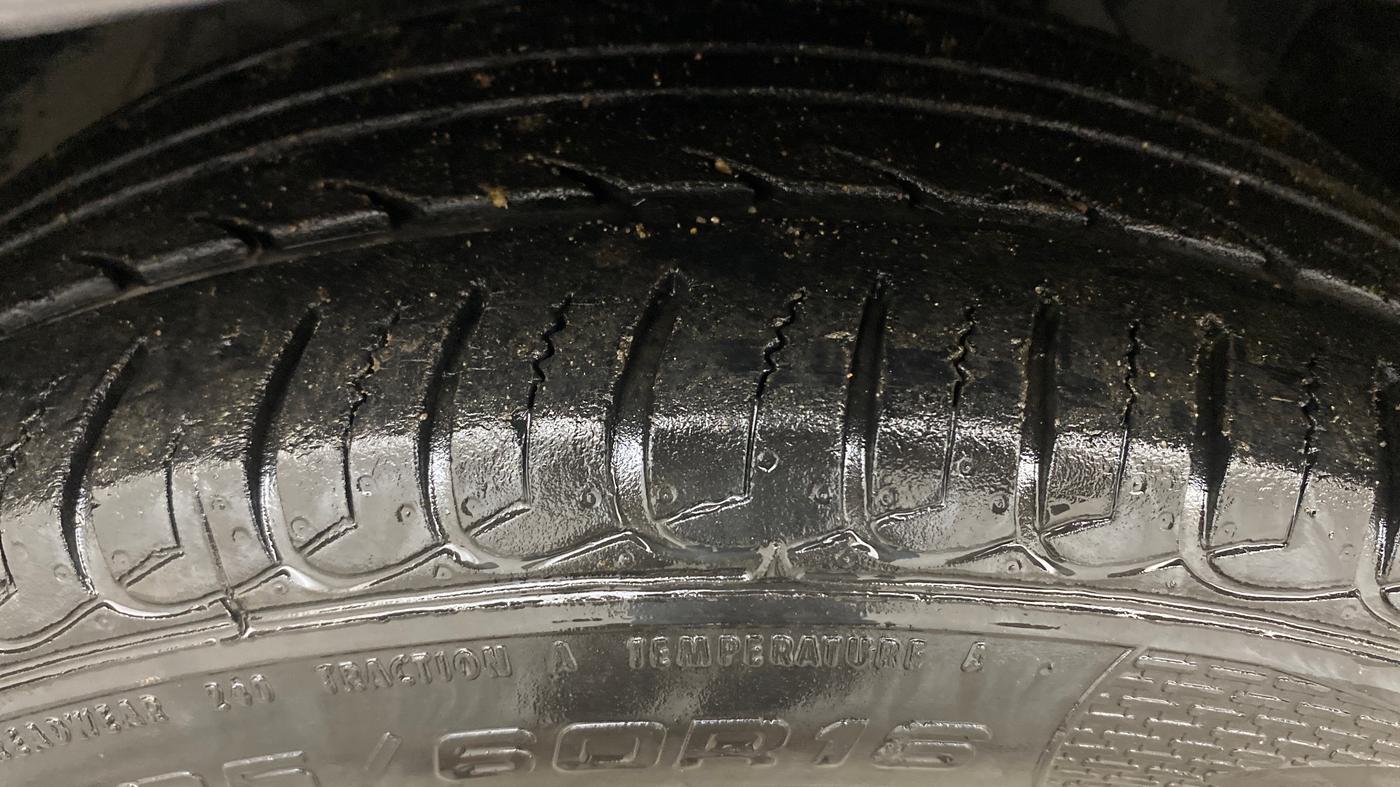 2019 Ford Ecosport TITANIUM + 1.5L PETROL AT, Petrol, Automatic, 55,469 km, Left Front Tyre Tread