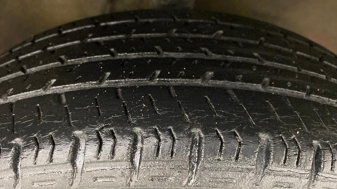2013 Maruti Alto K10 VXI P, Petrol, Manual, 62,482 km, Right Front Tyre Tread