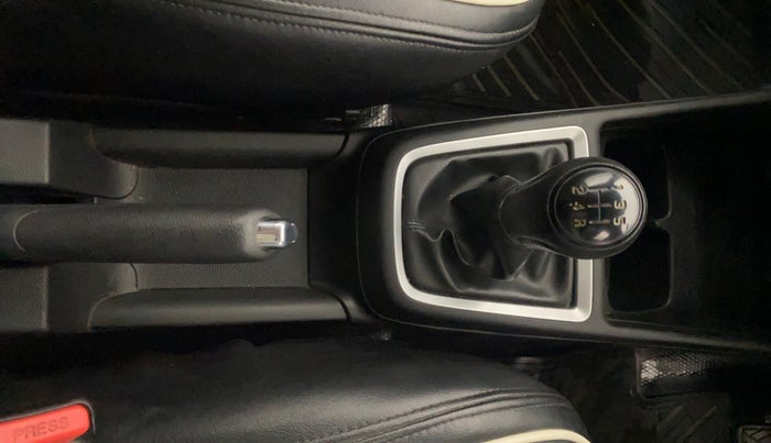 2018 Maruti Swift VXI, Petrol, Manual, 57,700 km, Gear Lever