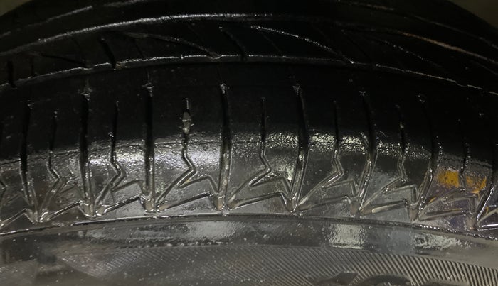 2018 Maruti Celerio X ZXI (O) AMT, Petrol, Automatic, 84,420 km, Right Front Tyre Tread