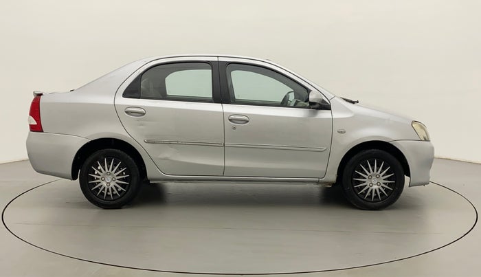 2014 Toyota Etios G, Petrol, Manual, 89,602 km, Right Side View