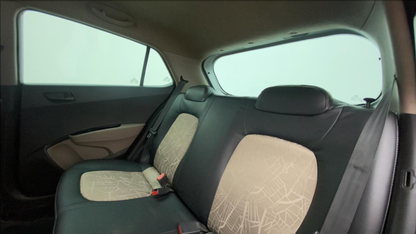 2018 Hyundai Grand i10 MAGNA U2 1.2 CRDI, Diesel, Manual, 42,950 km, Right Side Rear Door Cabin