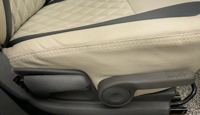 2010 Maruti A Star VXI, Petrol, Manual, 56,748 km, Driver Side Adjustment Panel