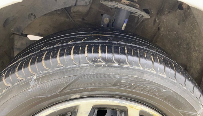 2017 Maruti Baleno DELTA PETROL 1.2, Petrol, Manual, 1,19,690 km, Left Front Tyre Tread