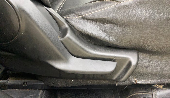 2017 Maruti Baleno DELTA PETROL 1.2, Petrol, Manual, 1,19,690 km, Driver Side Adjustment Panel