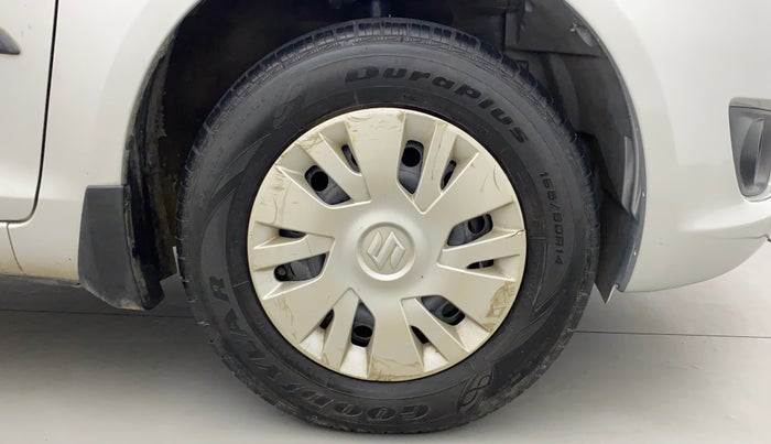 2013 Maruti Swift VXI, Petrol, Manual, 41,041 km, Right Front Wheel