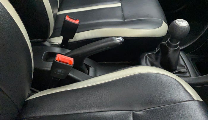 2013 Maruti Swift VXI, Petrol, Manual, 41,041 km, Gear Lever