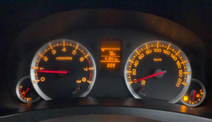 2013 Maruti Swift VXI, Petrol, Manual, 41,041 km, Odometer Image