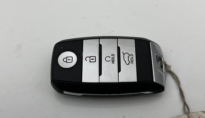 2021 KIA SONET GTX PLUS 1.5 AT, Diesel, Automatic, 99,514 km, Key Close Up