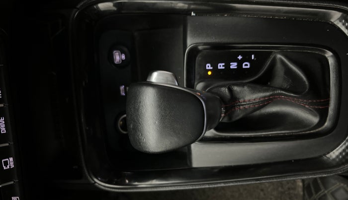 2021 KIA SONET GTX PLUS 1.5 AT, Diesel, Automatic, 99,514 km, Gear Lever