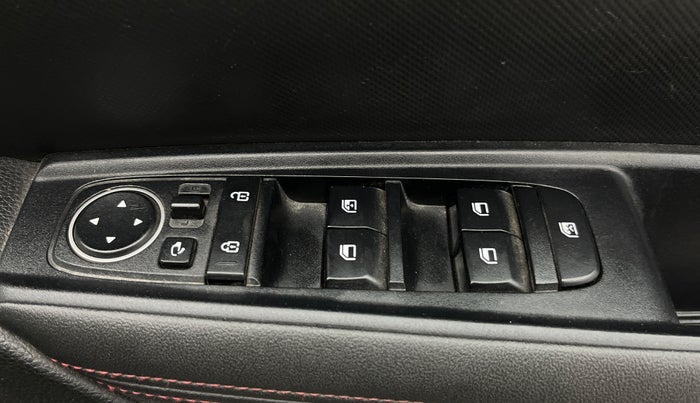 2021 KIA SONET GTX PLUS 1.5 AT, Diesel, Automatic, 99,514 km, Driver Side Door Panels Control