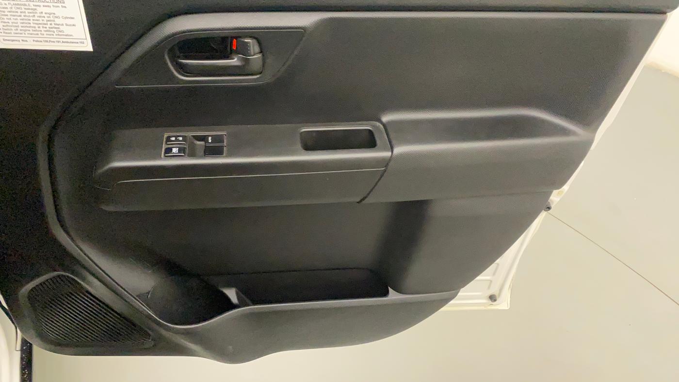 2021 Maruti New Wagon-R LXI CNG 1.0, CNG, Manual, 28,755 km, Driver Side Door Panels Control