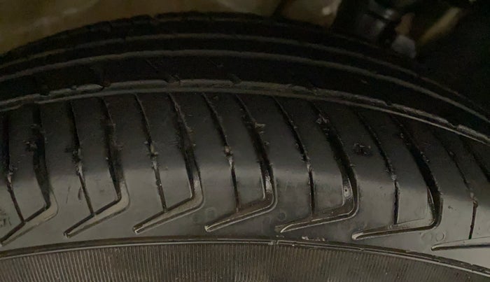 2021 Maruti New Wagon-R LXI CNG 1.0, CNG, Manual, 28,755 km, Right Rear Tyre Tread