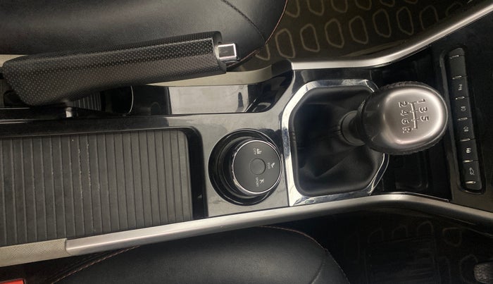2018 Tata NEXON XZ PLUS PETROL, Petrol, Manual, 46,722 km, Gear Lever