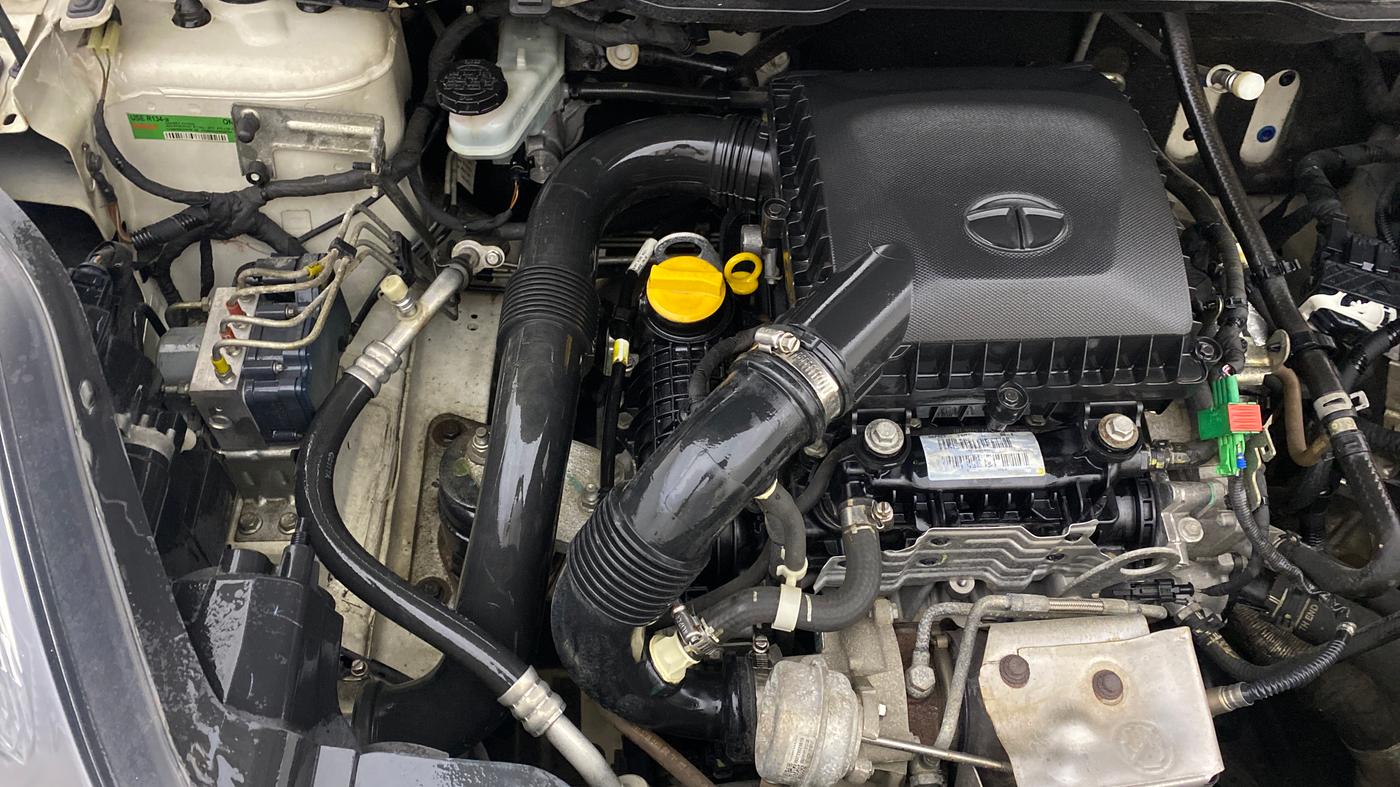 2018 Tata NEXON XZ PLUS PETROL, Petrol, Manual, 46,722 km, Engine View - Right