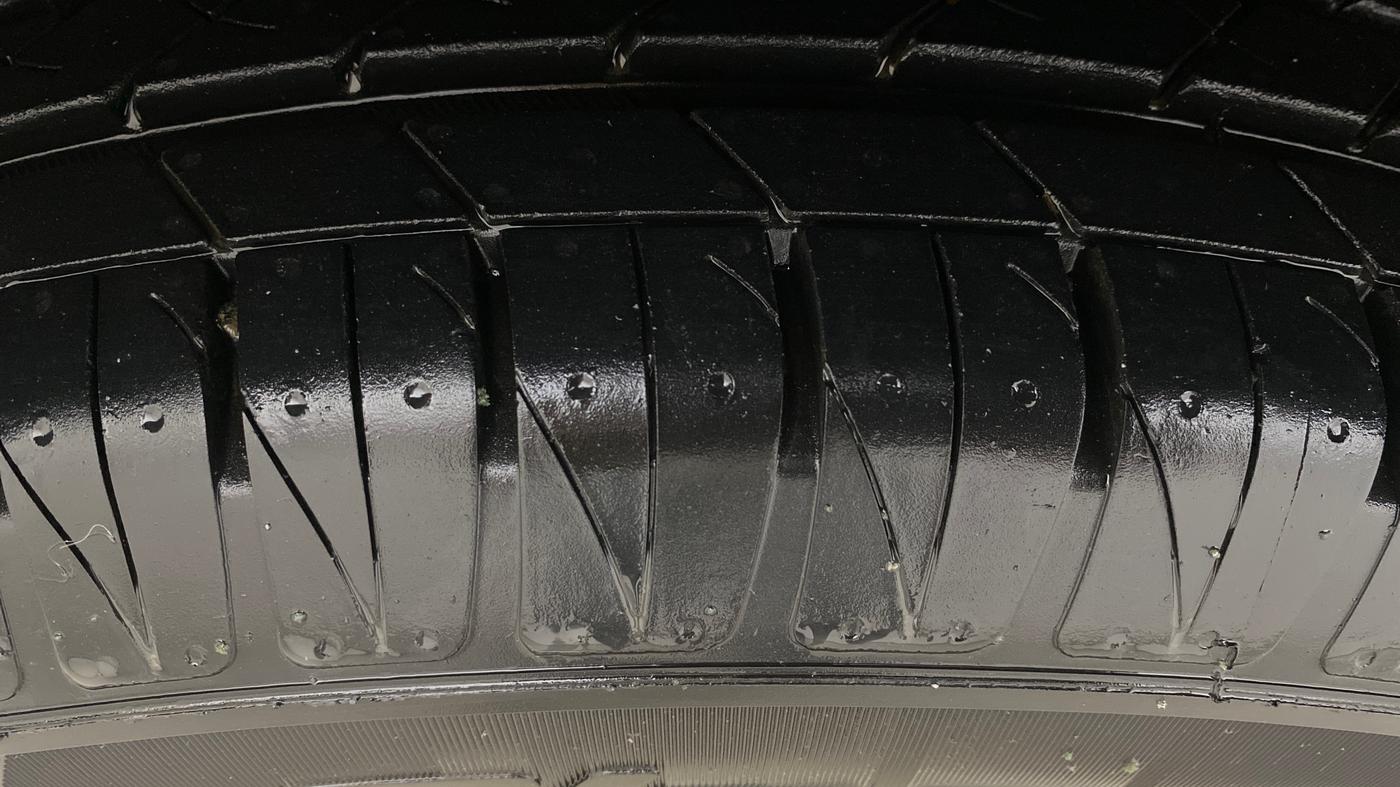 2018 Tata NEXON XZ PLUS PETROL, Petrol, Manual, 46,722 km, Left Front Tyre Tread