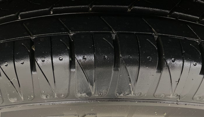 2018 Tata NEXON XZ PLUS PETROL, Petrol, Manual, 46,722 km, Left Front Tyre Tread