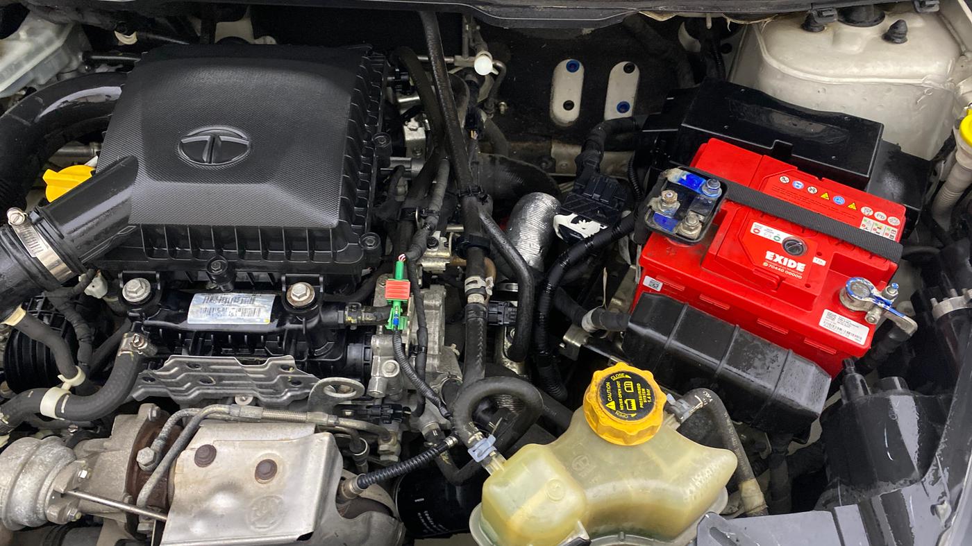 2018 Tata NEXON XZ PLUS PETROL, Petrol, Manual, 46,722 km, Engine View - Left