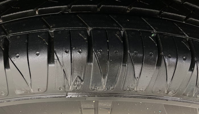 2018 Tata NEXON XZ PLUS PETROL, Petrol, Manual, 46,722 km, Right Front Tyre Tread