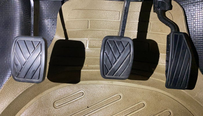 2021 Maruti New Wagon-R LXI CNG (O) 1.0, CNG, Manual, 83,545 km, Pedals