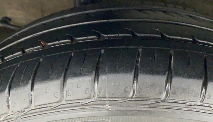 2022 Honda City 1.5L I-VTEC V MT 4TH GEN, Petrol, Manual, 14,215 km, Right Rear Tyre Tread