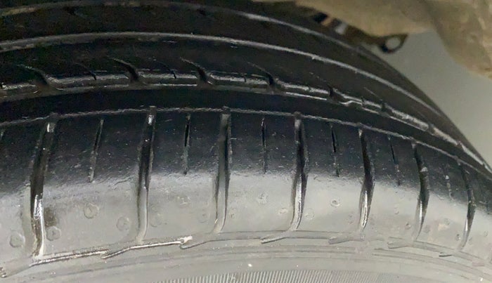 2022 Honda City 1.5L I-VTEC V MT 4TH GEN, Petrol, Manual, 14,215 km, Left Rear Tyre Tread