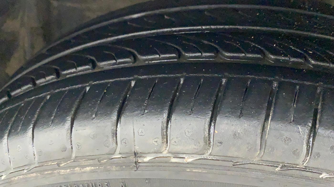 2022 Honda City 1.5L I-VTEC V MT 4TH GEN, Petrol, Manual, 14,215 km, Left Front Tyre Tread