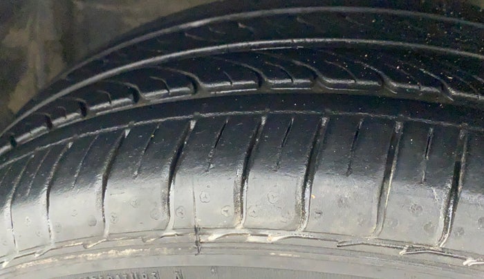 2022 Honda City 1.5L I-VTEC V MT 4TH GEN, Petrol, Manual, 14,215 km, Left Front Tyre Tread